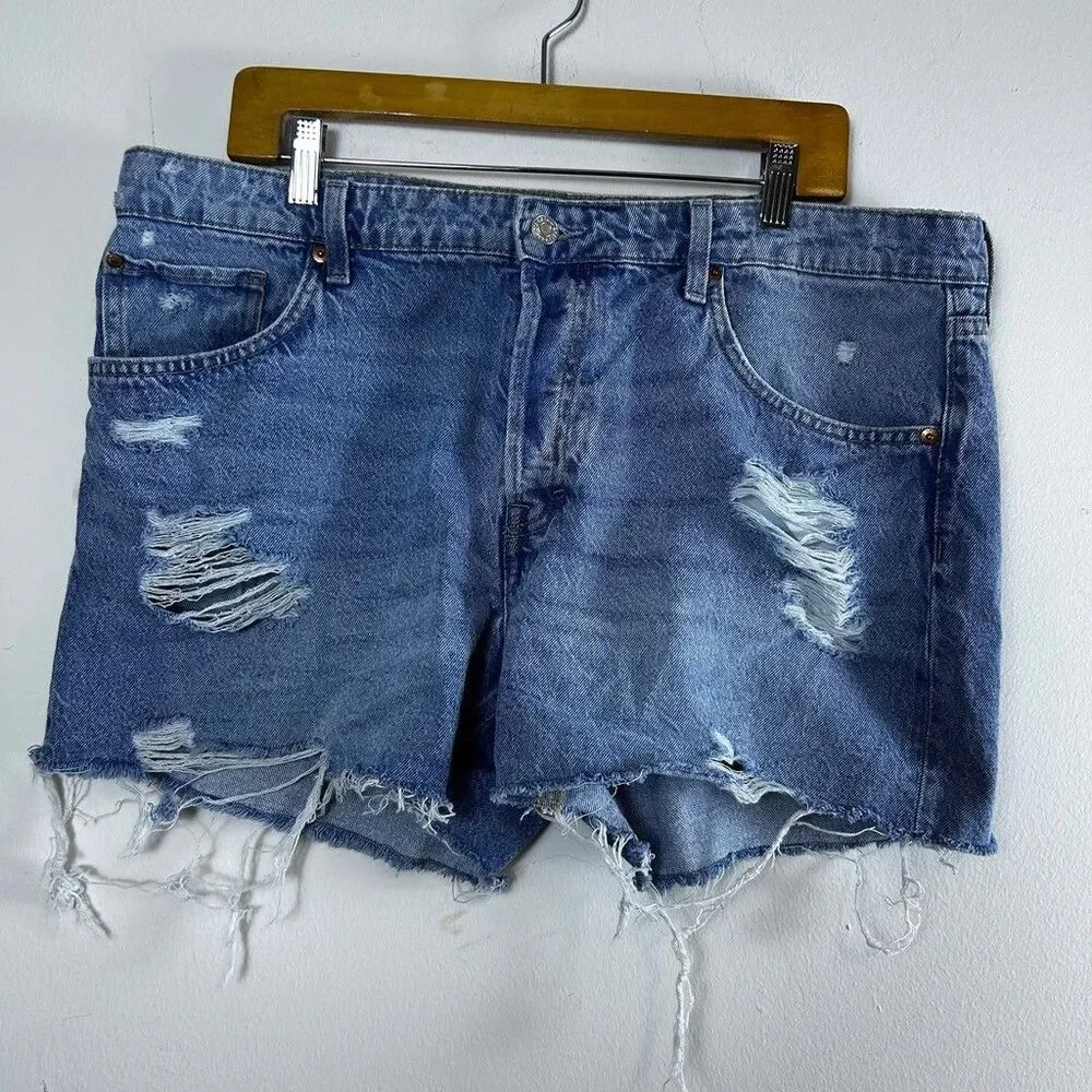 H&M &Denim 90s Boyfriend Shorts Womens Size 14 Blue Distressed Cut Off Low Waist
